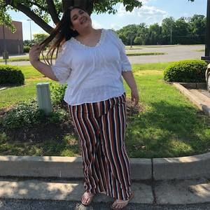 Meet your Posher, Lucy